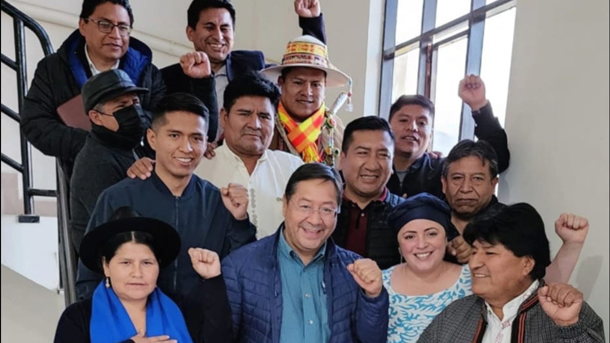 En uno de los encuentros de acercamiento entre Morales y Arce, donde también está Rodríguez y Choquehuanca. Foto: Redes