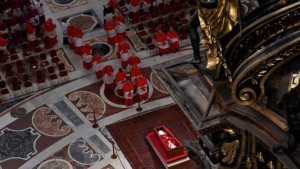 El féretro del Papa Francisco fue trasladado a la Basílica de San Pedro para el último adiós de los fieles