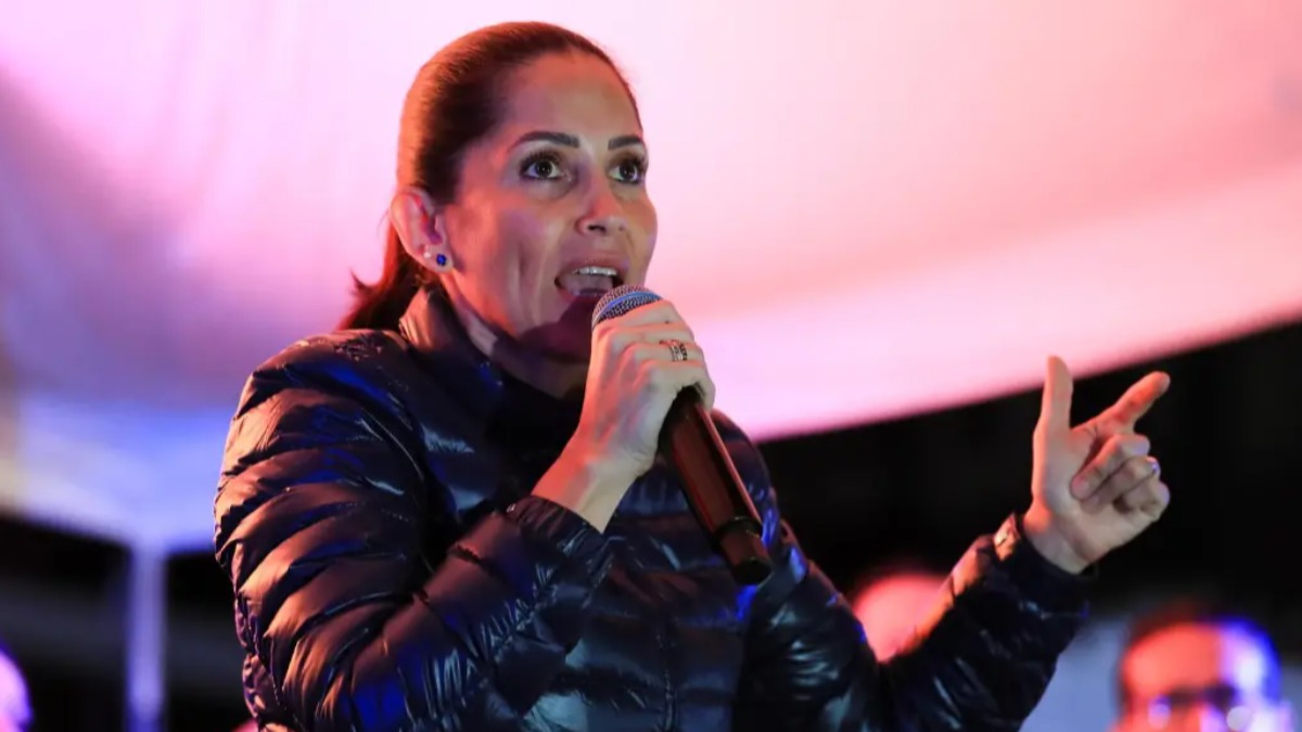 La candidata opositora en las elecciones presidenciales de Ecuador, Luisa González.