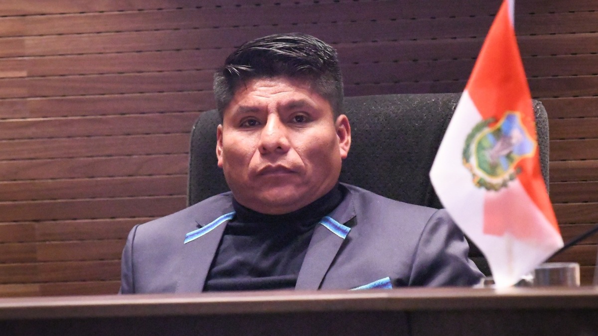 Leonardo Loza, senador del MAS