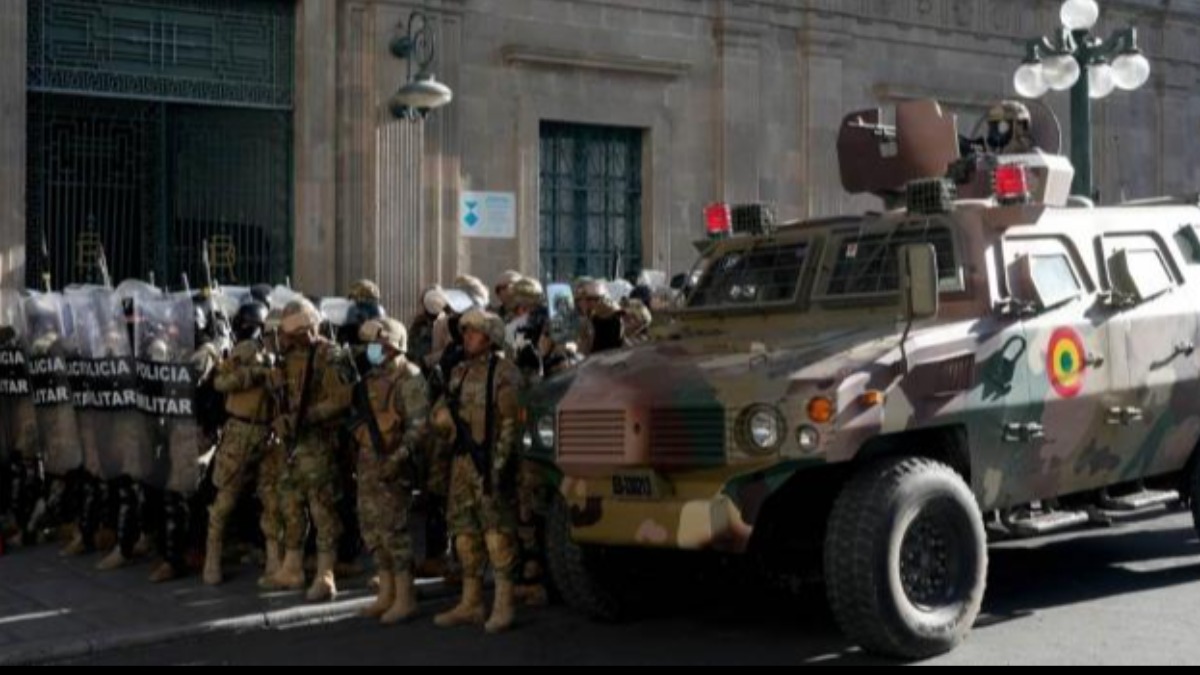 Toma militar de plaza Murillo. Foto: Internet