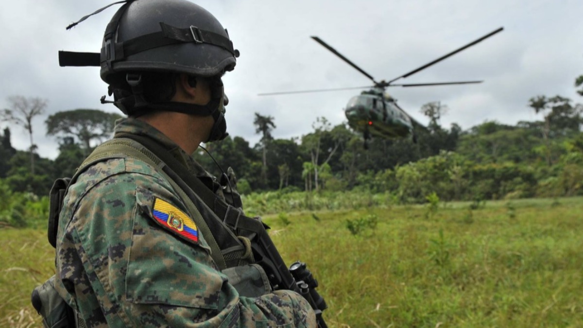 Un efectivo militar ecuatoriano.