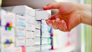 Cáncer sin defensa: pacientes enfrentan la enfermedad sin fármacos esenciales en hospitales públicos y Caja