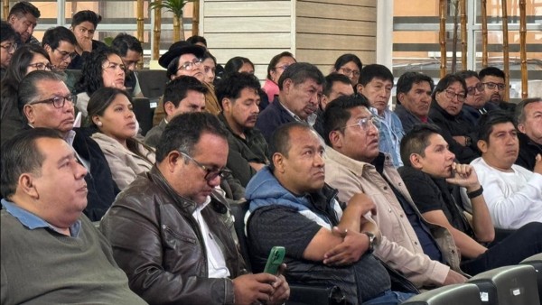 La dirigencia de los cisterneros se reunieron con las autoridades de YPFB. Foto: RRSS