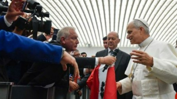 Papa León XIV en el encuentro con periodistas acreditados al Cónclave. Foto. Vatican News