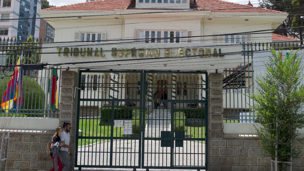 Frontis del Órgano Electoral. Foto: Fuente Directa