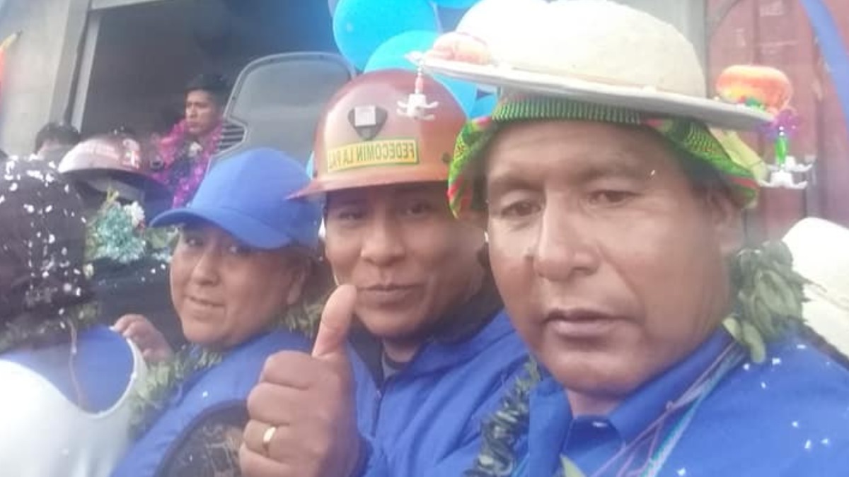 Idelfonso Canaza junto a Freddy López en campaña electoral el 2020.