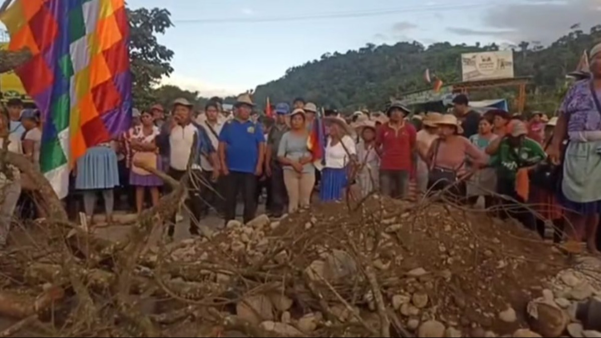 Afines a Evo Morales instalaron puntos de bloqueo en Cochabamba. Foto:Captura