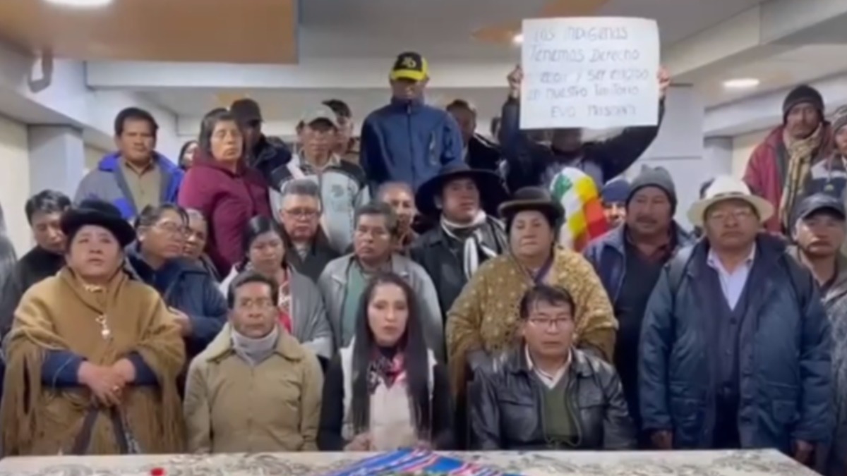 Evista de El Alto, a la cabeza de Wilma Alanoca, lanzaron la advertencia ayer.
