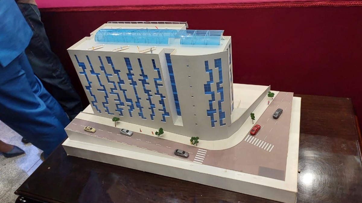 Maqueta del nuevo edificio de la Facultad de Ciencias Económicas de la UMSA. Foto: ANF