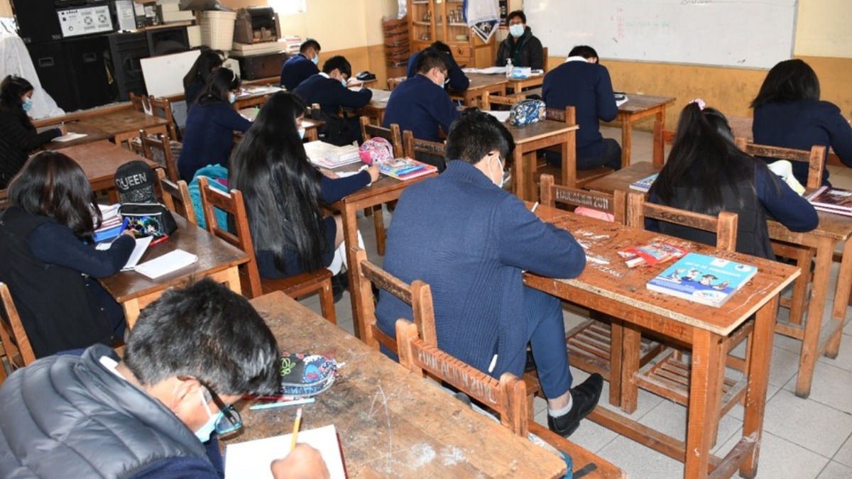 Según la CTEUB, alrededor de 35.000 estudiantes abandonaron sus estudios. Foto: Internet
