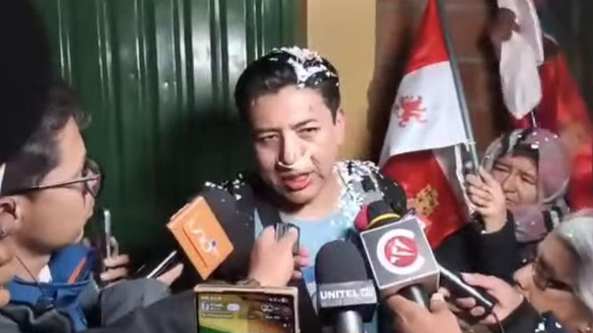 Marco Pumari saliendo de la cárcel de Cantumarca, en Potosí. Foto: Captura