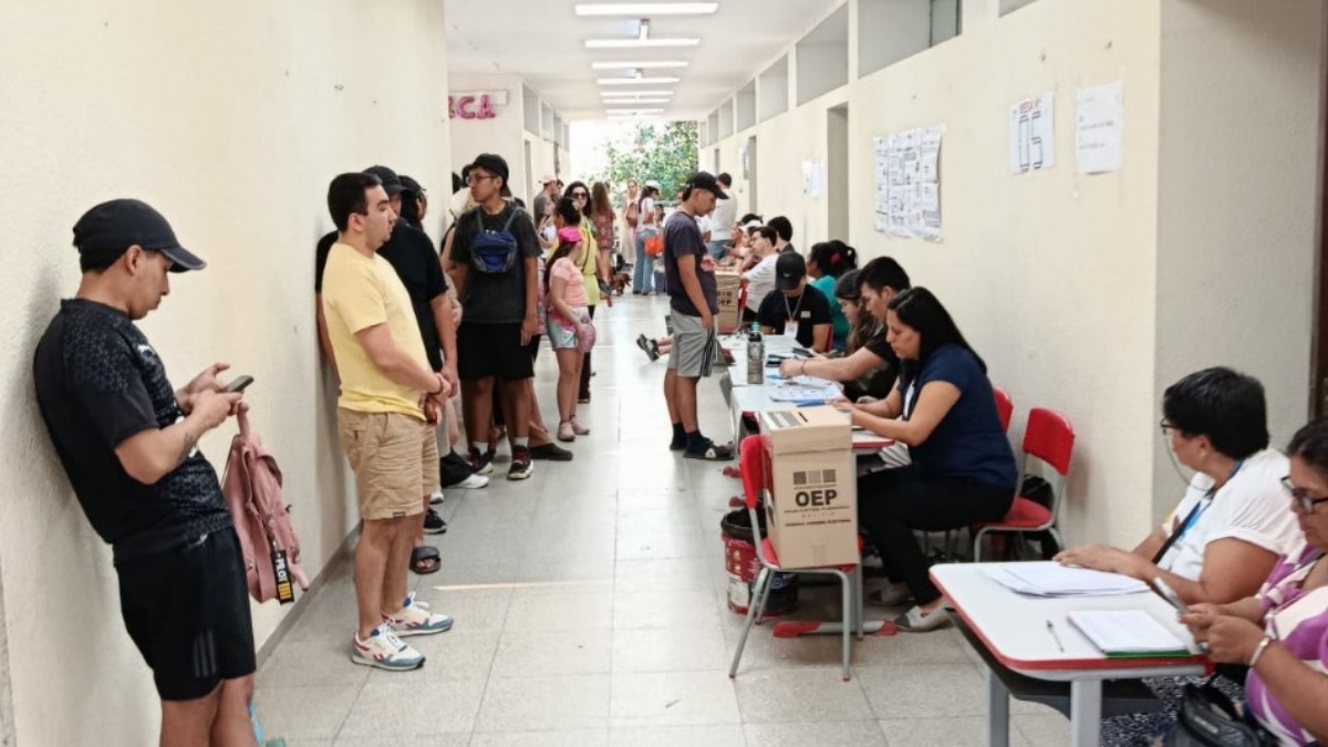Votación en Santa Cruz