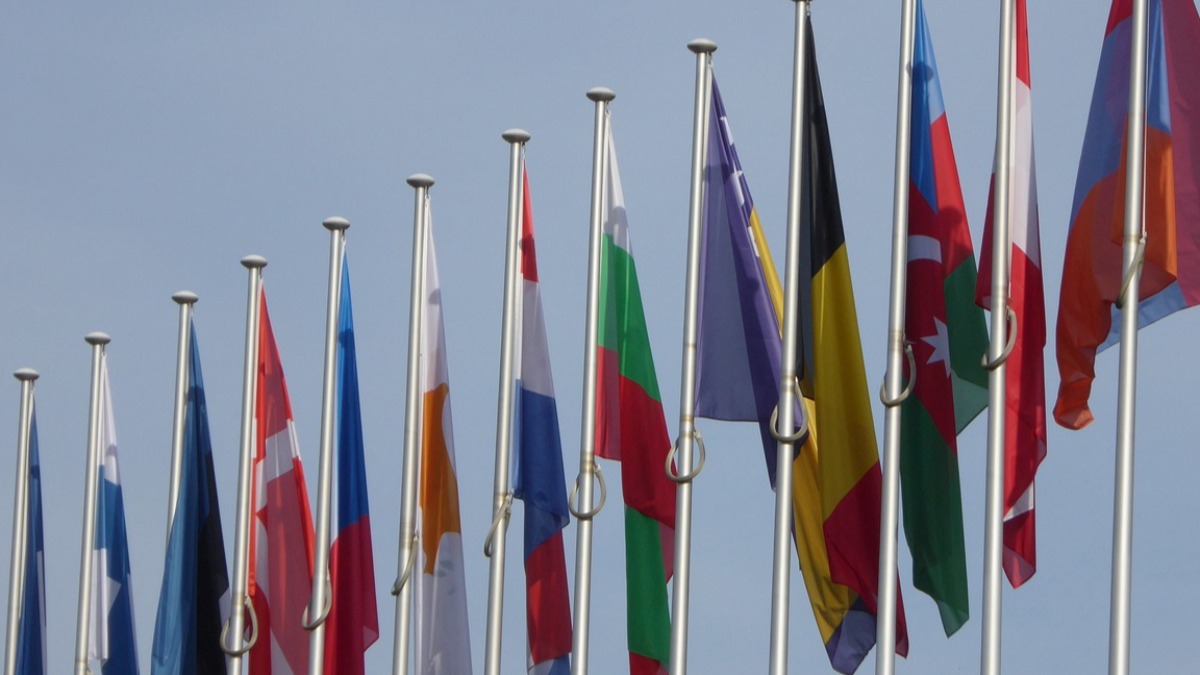 Banderas de países europeos.
