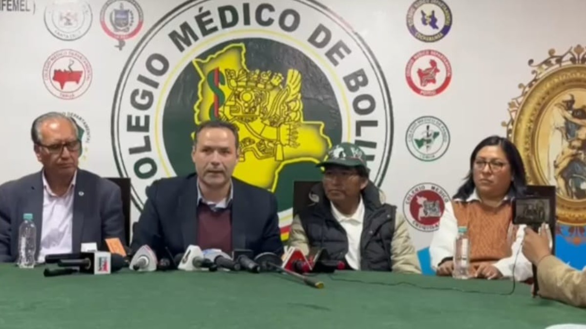 Reunión de los enfermos renales con los cívicos cruceños. Foto: cortesía