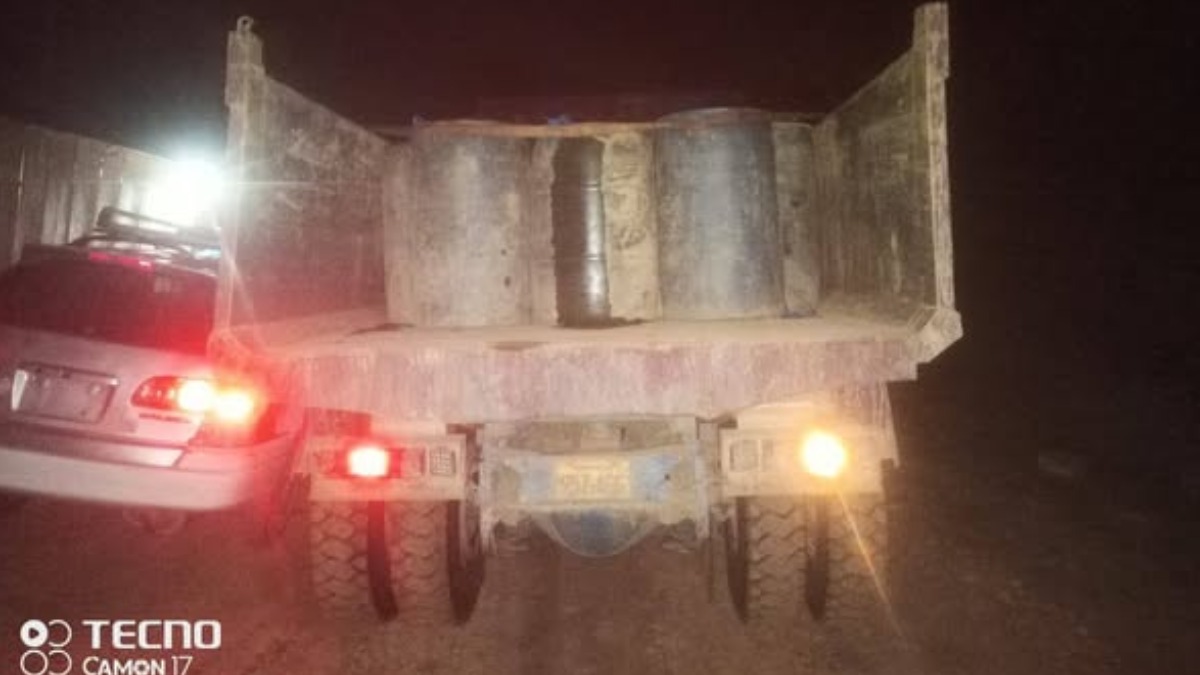 Uzquiano compartió esta fotografía del ingreso de diésel. Foto: Guardaparque
