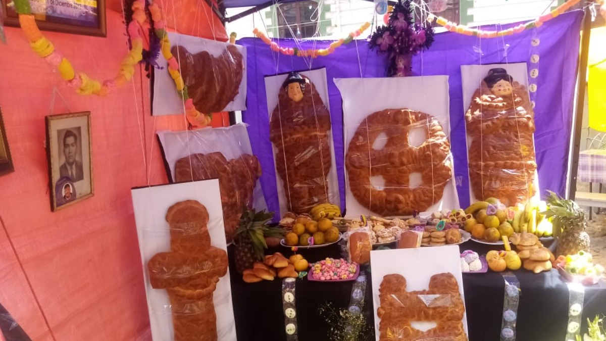 Aarmado tradicional de mesa tradional para Todos los Santos. Foto: ABI
