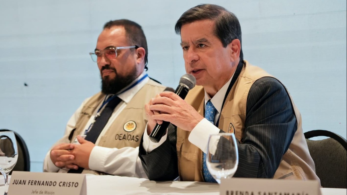 Jefe de la MOE-OEA, Fernando cristo: Foto: OEA