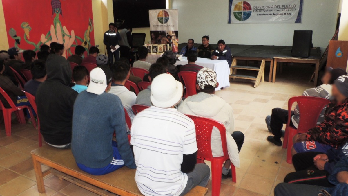 Jóvenes de Qalauma. Foto: Defensoría del Pueblo