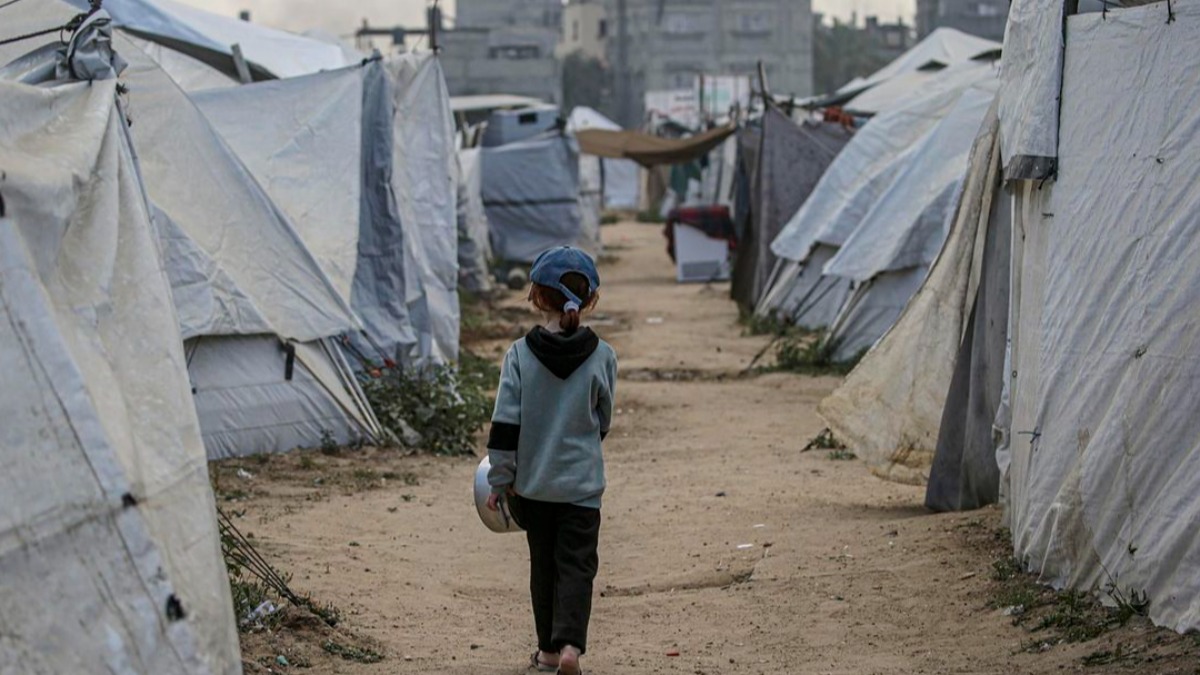 Una niña en un campamento de refugiados en la Franja de Gaza.