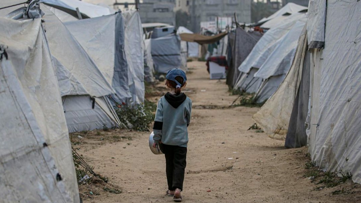 Una niña en un campamento de refugiados en la Franja de Gaza.