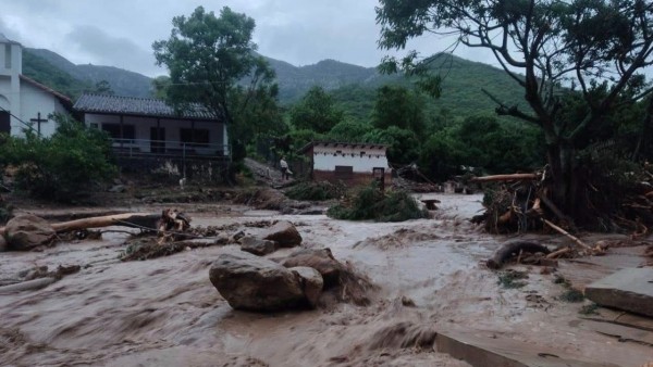 Desborde del río en Samaipata. Foto: RRSS