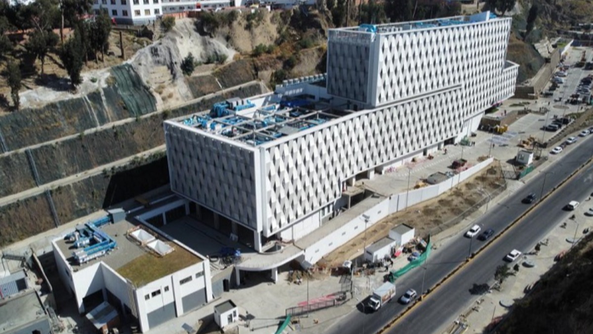 Construcción del Instituto Gastroenterológico del departamento de La Paz, denominado un hospital de cuarto nivel. Foto: Min. Salud