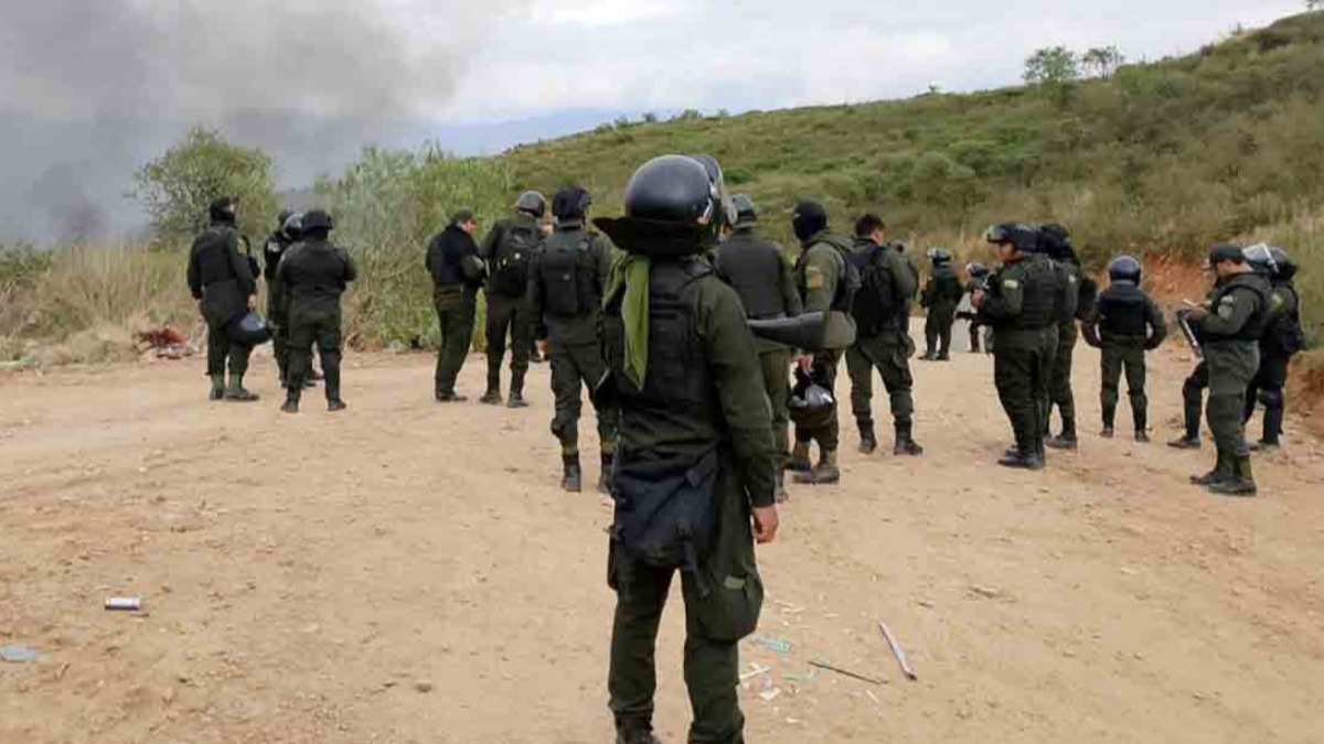 Intervención policial en el botadero de Colcapirhua, Cochabamba. Foto: Opinión.