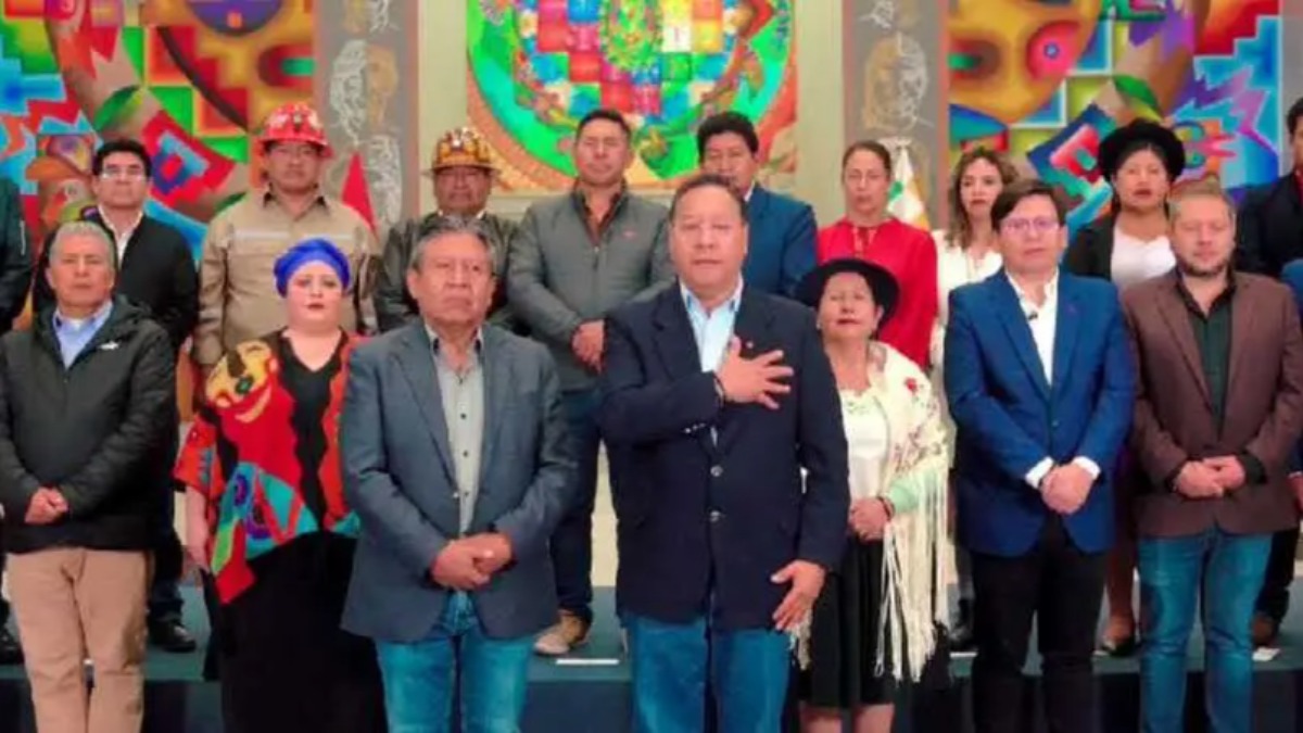 Luis Arce y sus exministros. Foto: Internet