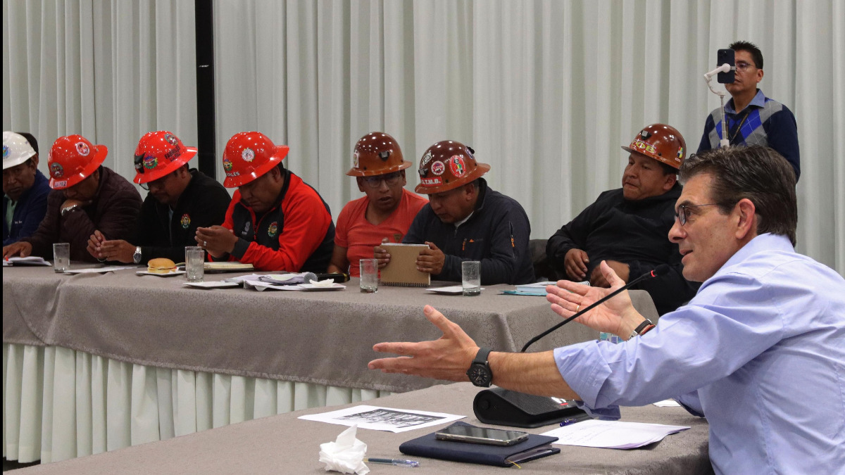 Presidente Paz en la reunión con la COB. Fotos: Vocería Presidencial