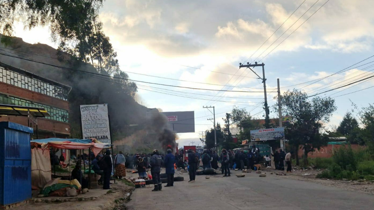 Bloqueo de caminos en La Paz