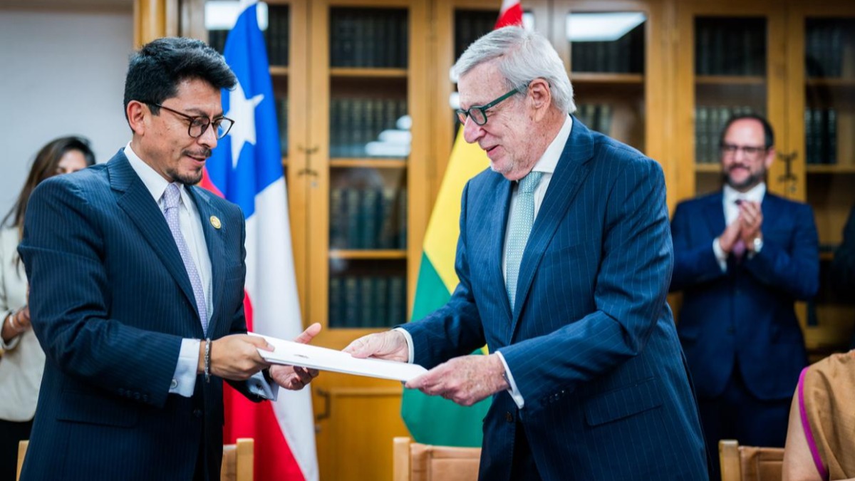 Canciller de Bolivia, Fernando Aramayo, y de Chile, Alberto Van Klaveren. Foto: Ministerio de RREE de Bolivia