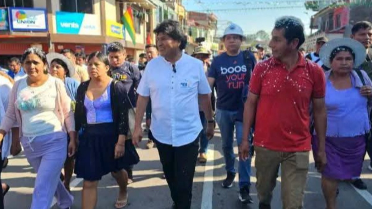 Evo Morales con sus leales el 15 de agosto de 2025 en Villa Tunari. Foto: captura ANF