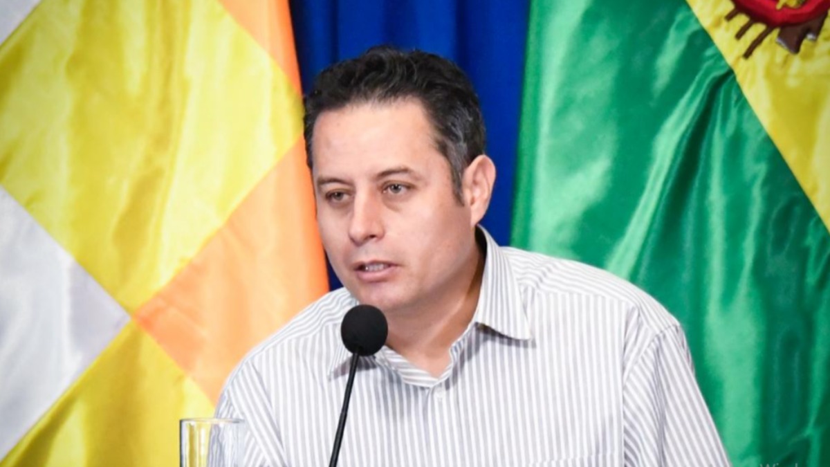 Lara anunció que escuchará a los candidatos inhabilitados. Foto: RRSS