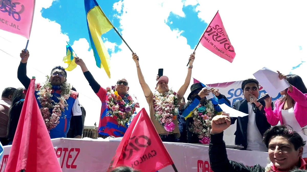 Lara presente en la proclamación de candidatos en Oruro. Foto: RRSS