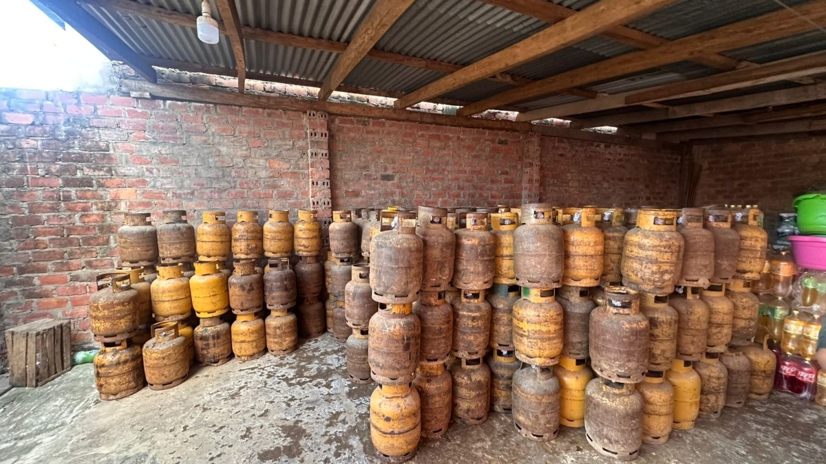 Las garrafas de GLP que fueron halladas. Foto: Fiscalía