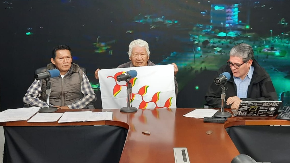 Representantes indígenas del TIPNIS Youci Fabricano y  Ángel Mosatemo en los estudios de Radio Fides. Foto: ANF