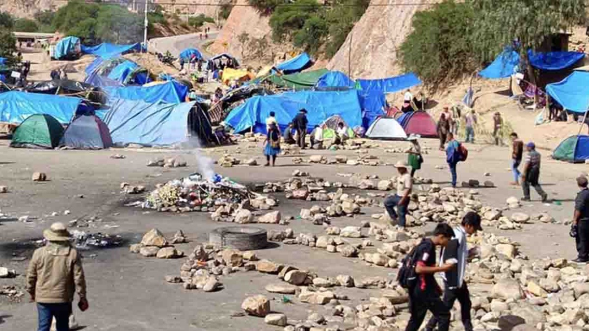 Un punto de bloqueo en rechazo al DS 5503. Foto: RRSS