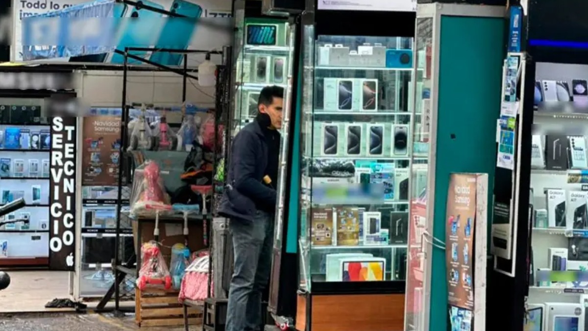Venta de celulares en La Paz. Foto: Unitel