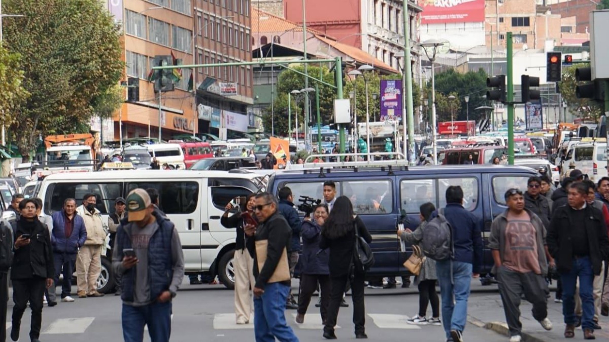 Bloqueo en el centro paceño. Foto: BTV