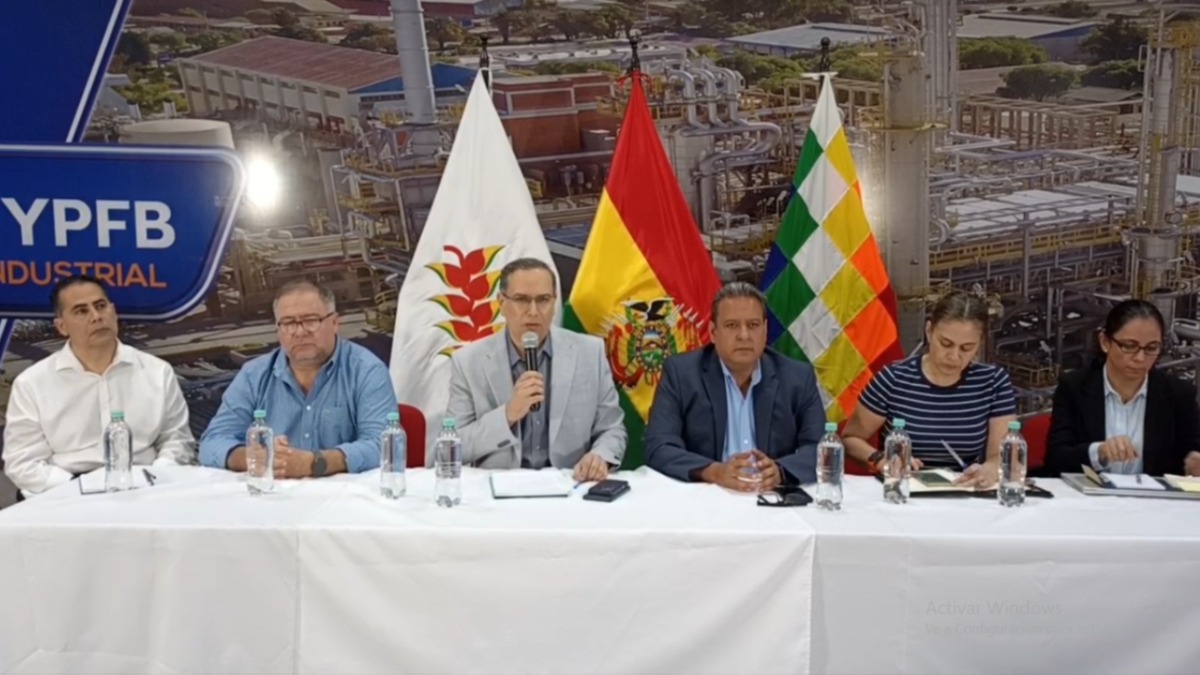 Desde YPFB señalan que información difundida en redes genera confusión en la población. Foto: Captura de video