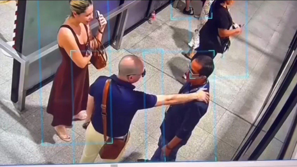 Juez Zeballos aparece en video con funcionario de Aduana en Viru Viru. Foto: Captura de video
