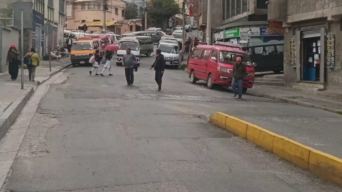 Bloqueo de choferes en La Paz. Foto: ANF