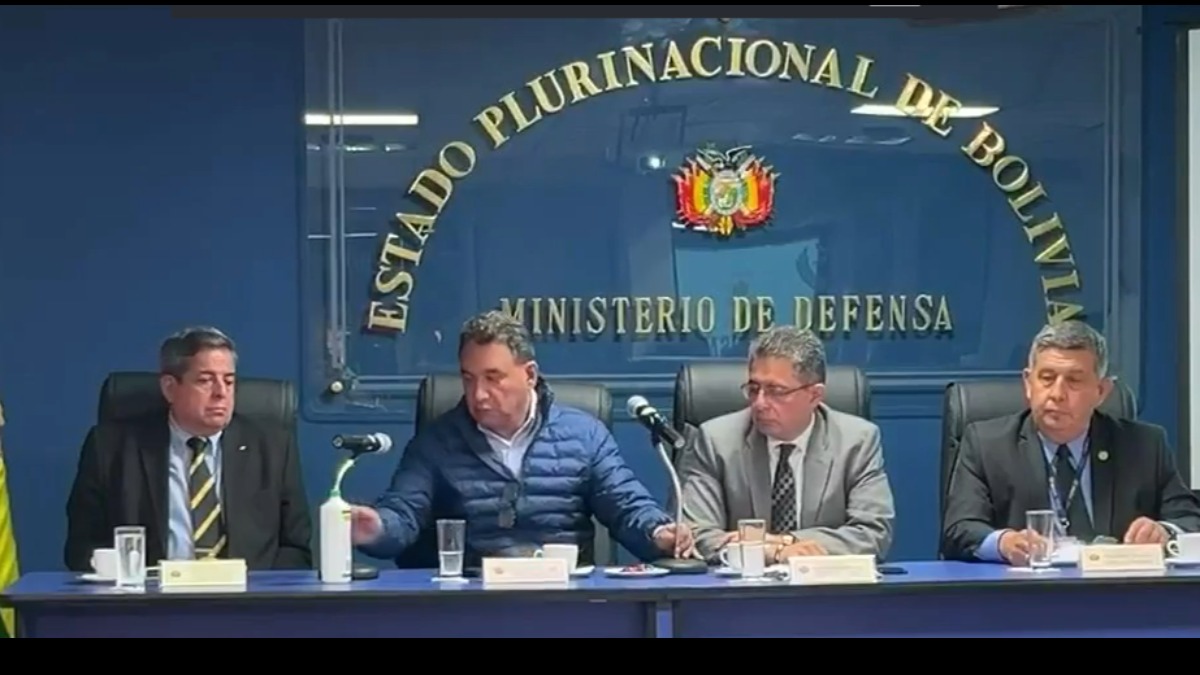 El ministro de Defensa, Marcelo Salinas, y otras autoridades participan en Rendición de Cuentas 2025