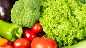 Mercados y supermercados distribuyen alimentos con residuos químicos excesivos, según estudio