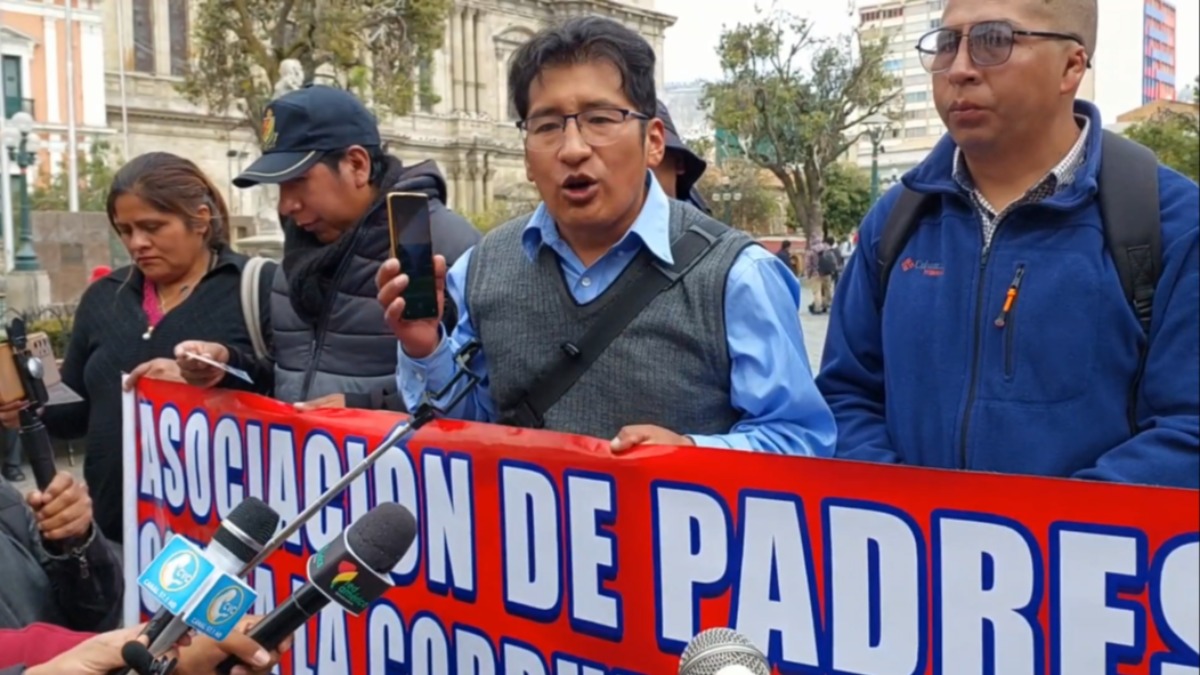 El dirigente de la Asociación de Padres de Familia de Lucha Contra la Corrupción, José Luis Flores. Foto: ANF