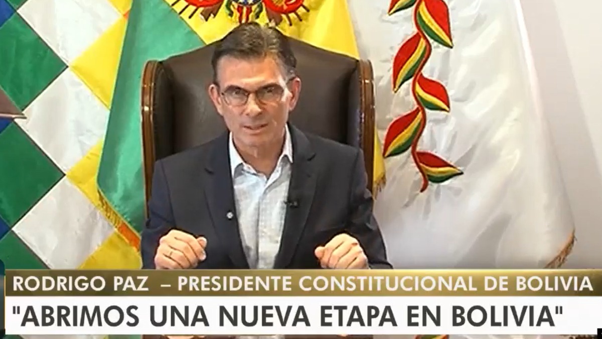 El presidente Rodrigo Paz pronuncia un mensaje en víspera del 1 de Mayo.,