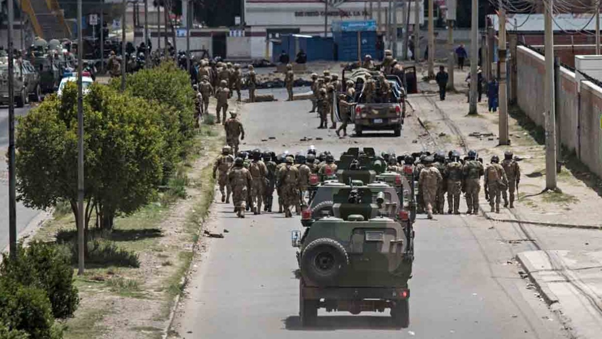 Militares en El Alto durante los conflictos en Senkata. Foto: Archivo