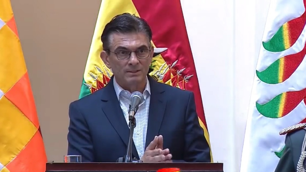 Presidente Paz admite crisis económica actual y apuesta por crecimiento en 2027. Foto: Captura de video