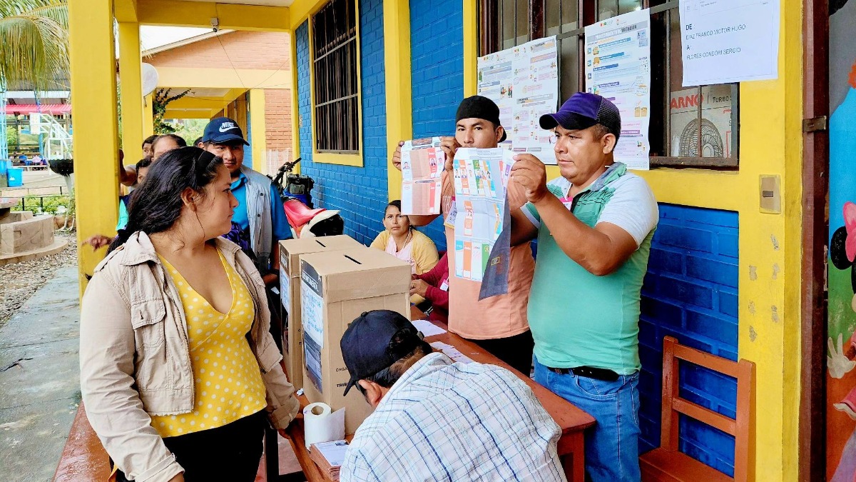Punto de votación en el municipio de Shinaota. Foto: RKC
